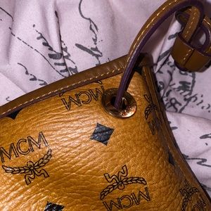 Mcm @genesisblanco89